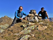 49 In vetta al Valegino (2415 m) con vista in Cima Cadelle da poco salito